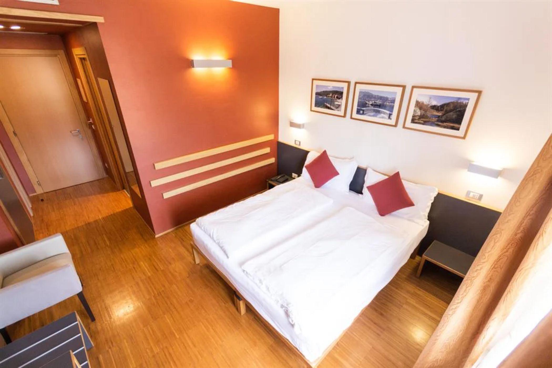 Hotel Cortese Armeno Ngoại thất bức ảnh