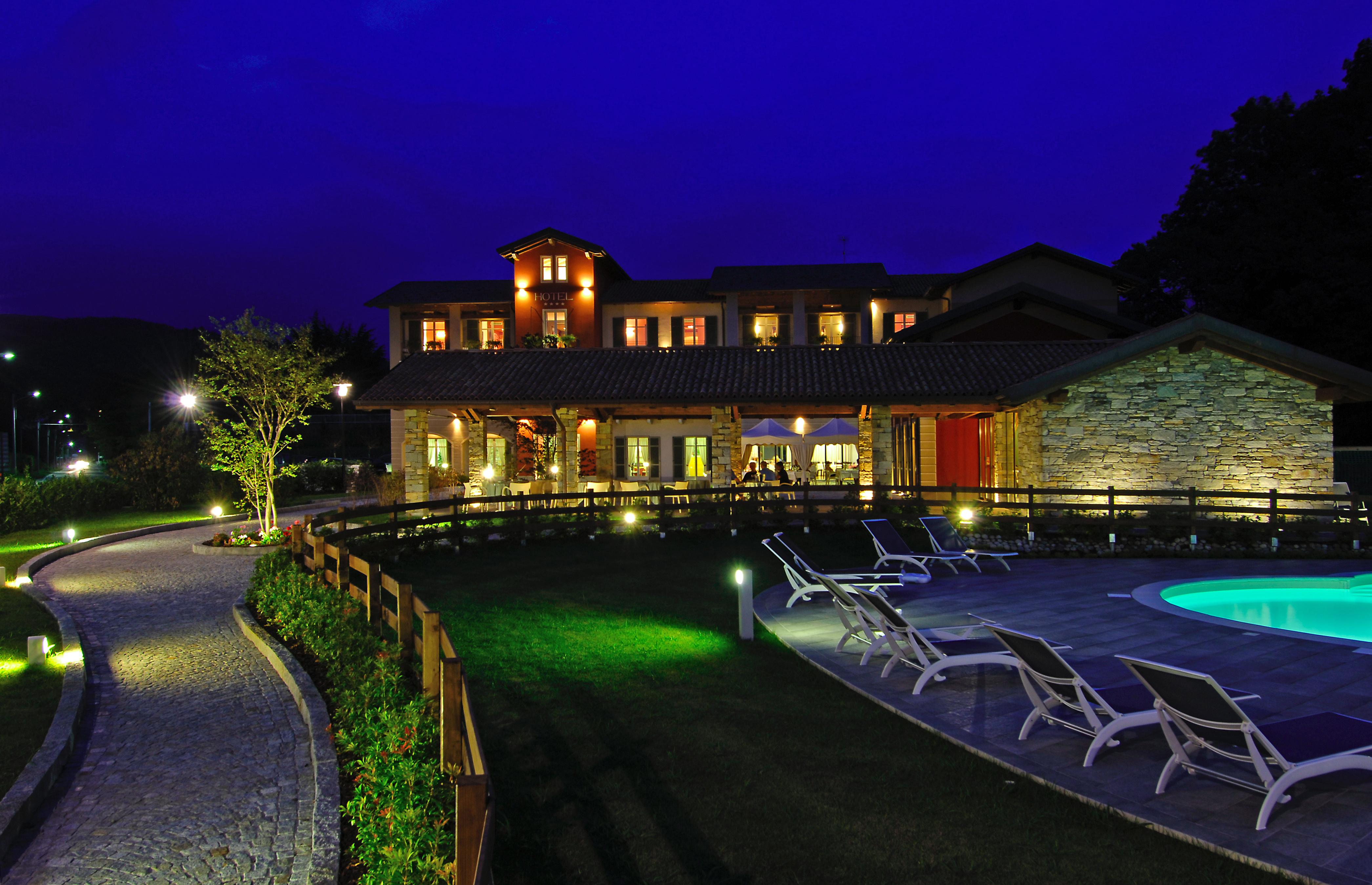 Hotel Cortese Armeno Ngoại thất bức ảnh