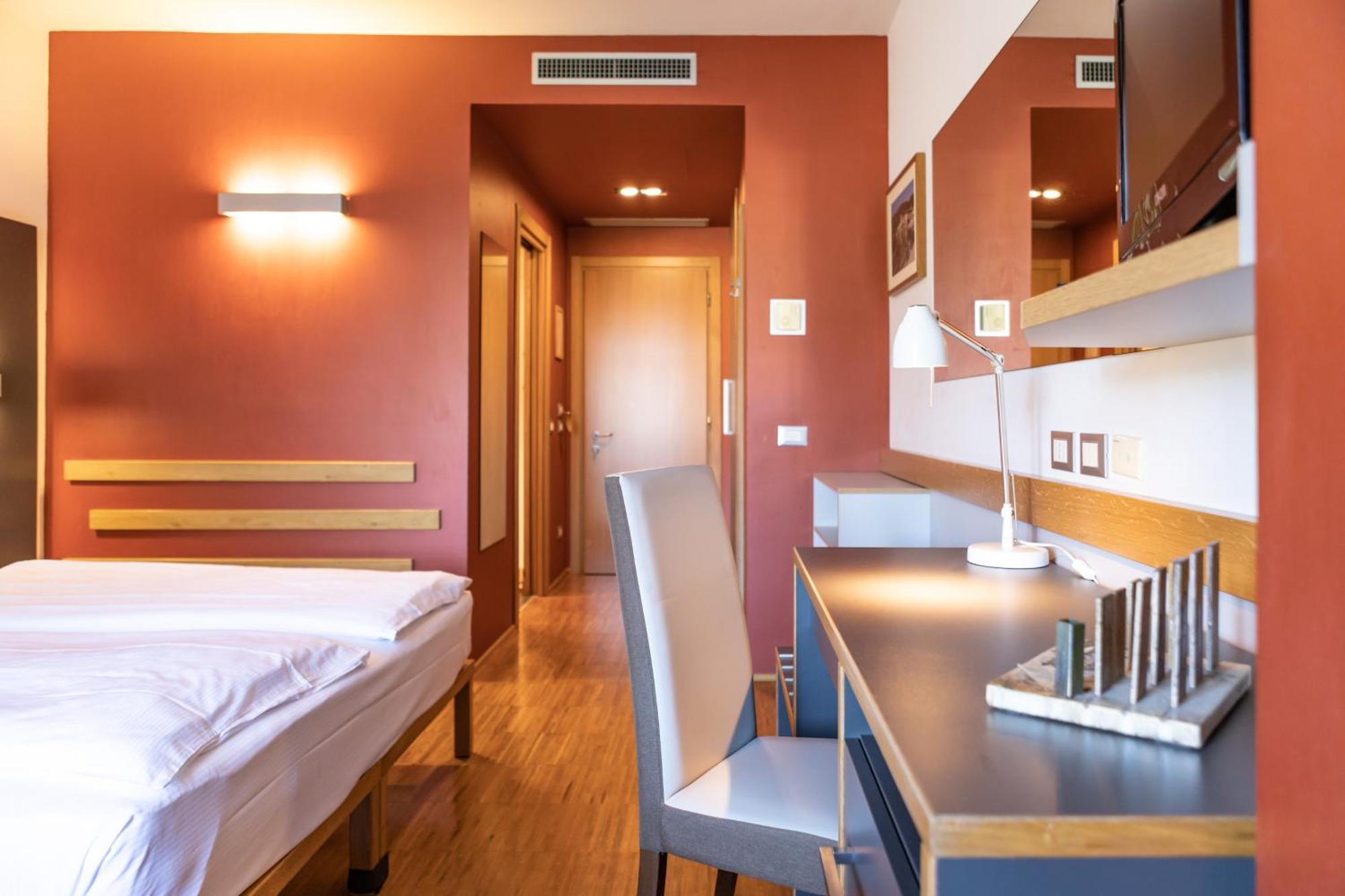 Hotel Cortese Armeno Ngoại thất bức ảnh