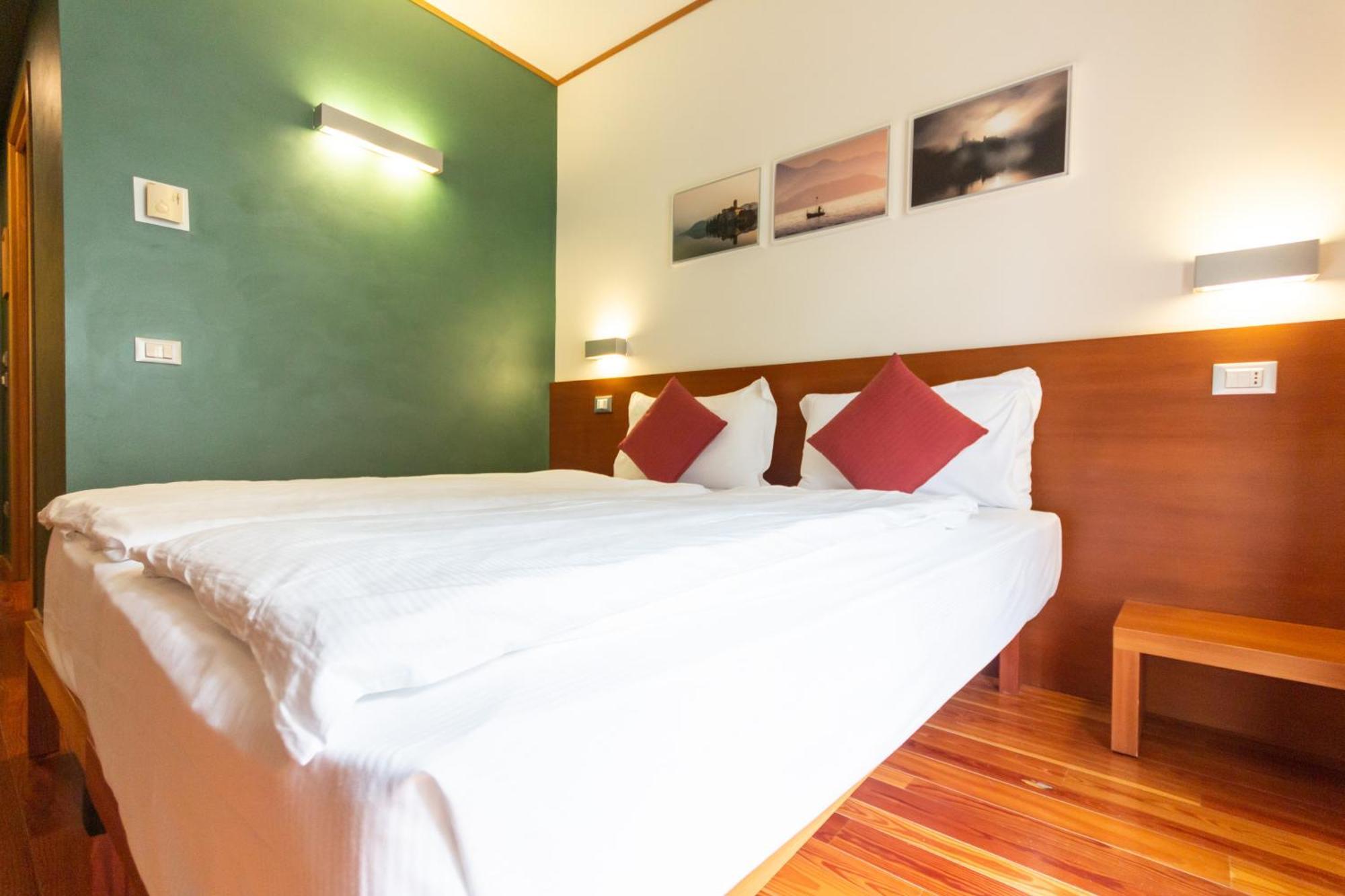 Hotel Cortese Armeno Ngoại thất bức ảnh