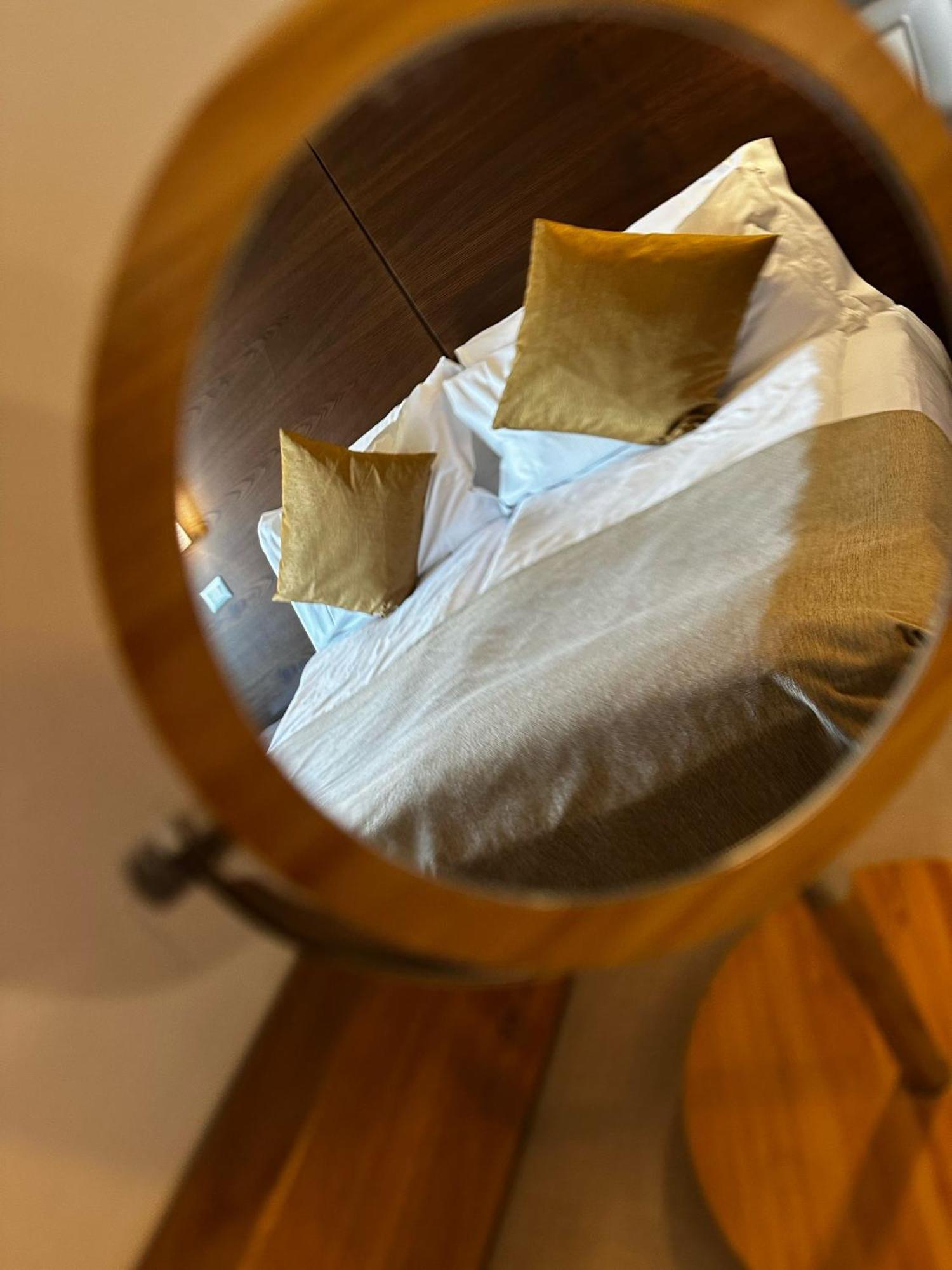 Hotel Cortese Armeno Ngoại thất bức ảnh
