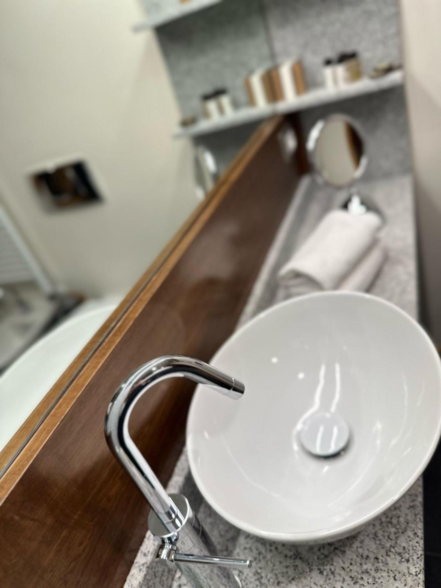 Hotel Cortese Armeno Ngoại thất bức ảnh